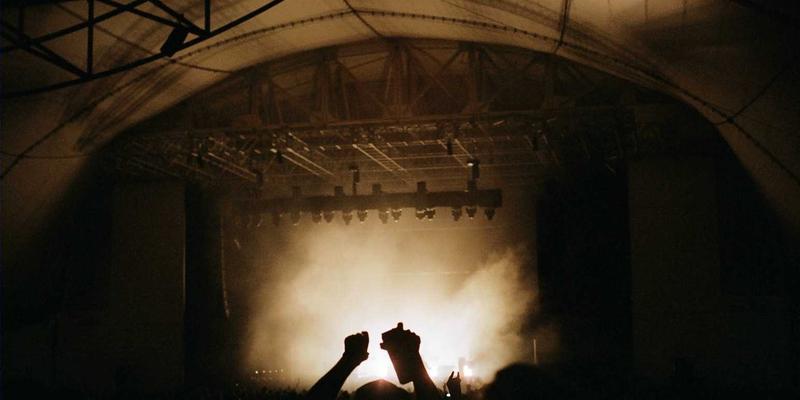 企业咨询双引擎：领导力发展与组织发展的协同之道